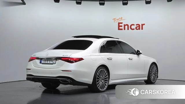 Mercedes-Benz S-Class W223 2023 Белый из Кореи