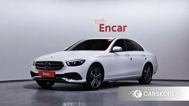 Mercedes-Benz E-Class W213 2022 Белый из Кореи