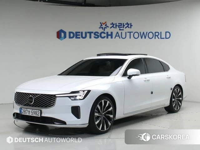 Volvo S90 2025 Белый из Кореи