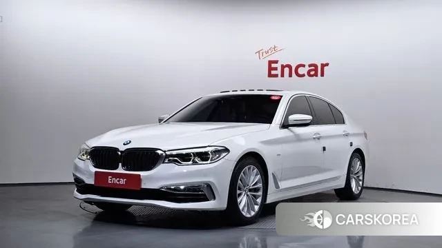BMW 5 Series (G30) 2018 Белый из Кореи