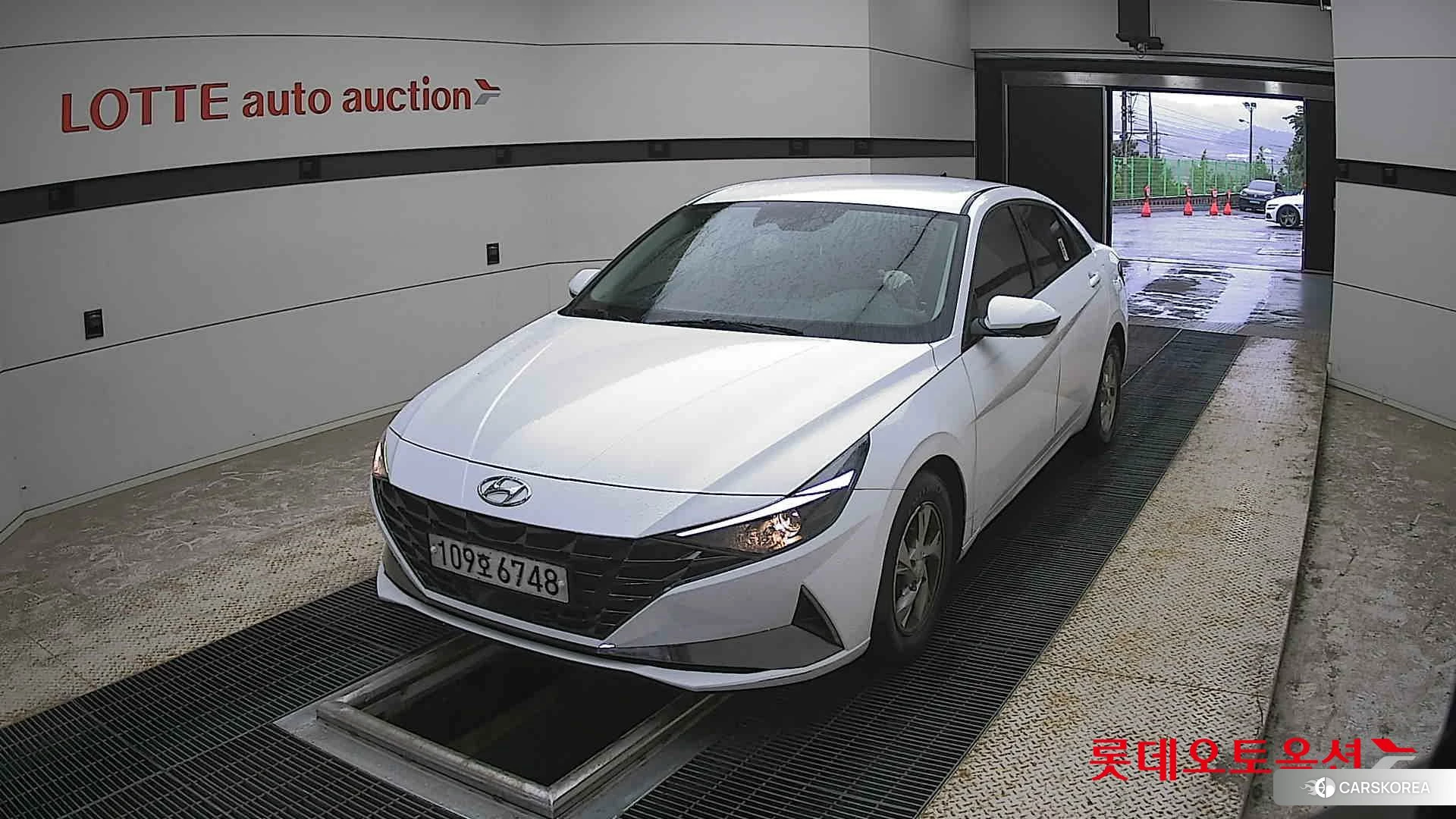Hyundai Avante 2021 Белый из Кореи