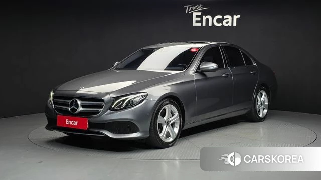 Mercedes-Benz E-Class W213 2018 Серый из Кореи
