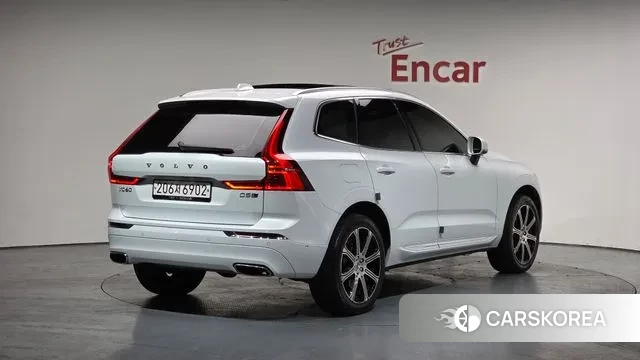 Volvo XC60 second Generation 2018 Белый из Кореи