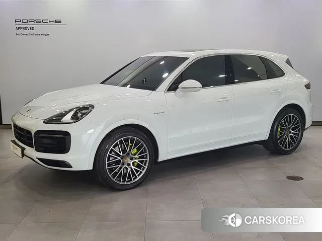 Porsche Cayenne (PO536) 2022 Белый из Кореи