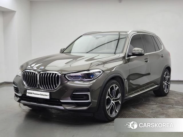 BMW X5 (G05) 2023 Песочный из Кореи