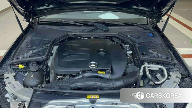Mercedes-Benz Class C 2021 Зеленый из Китая