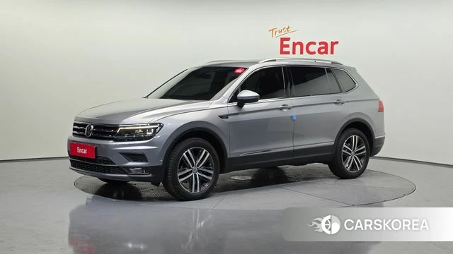 Volkswagen Tiguan Allspace 2020 Серебряный из Кореи