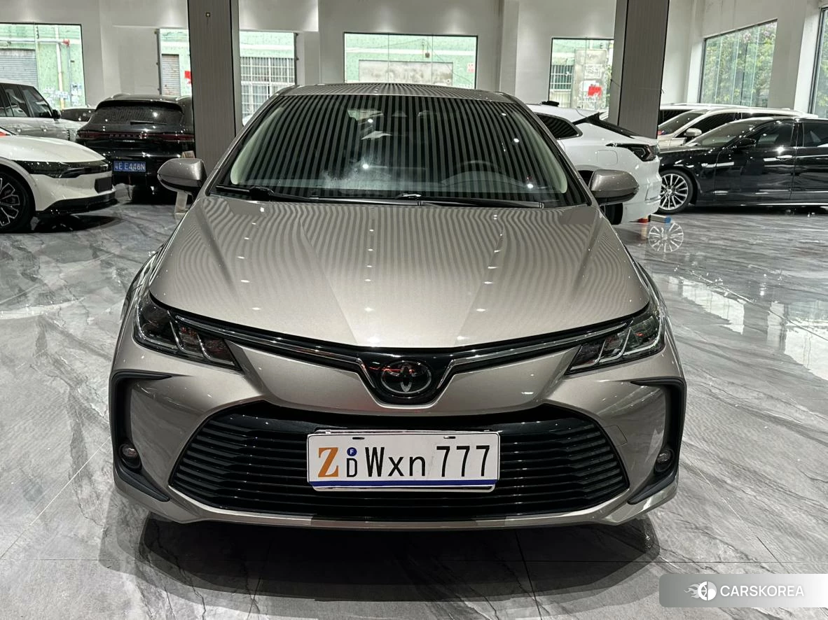 Toyota Corolla 2021 Коричневый из Китая