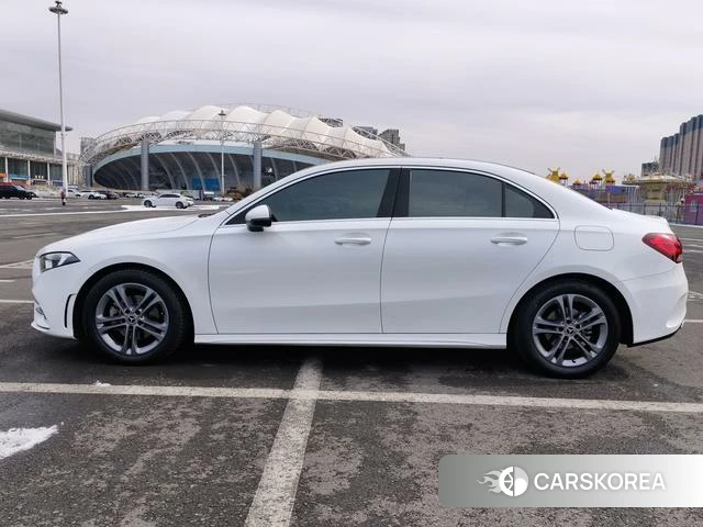 Mercedes-Benz Class A 2023 Белый из Китая