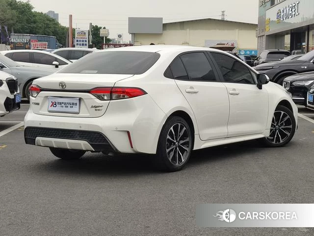 Toyota Lei Ling 2023 Белый из Китая