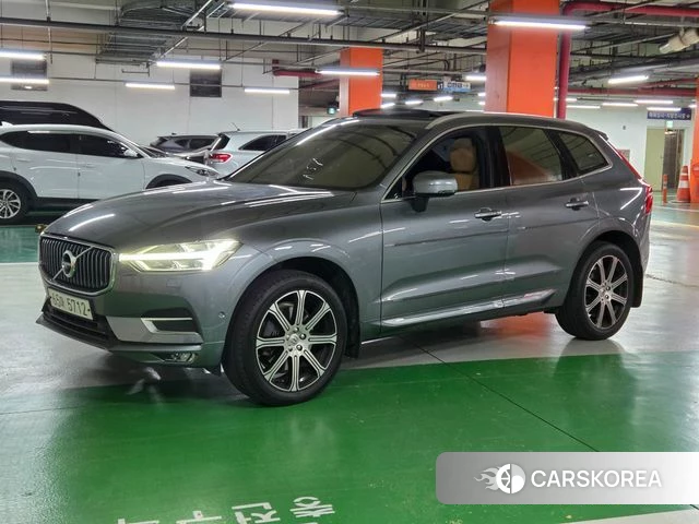 Volvo XC60 second Generation 2019 Серебристо-серый из Кореи