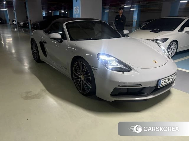 Porsche 718 Boxster 2021 Белый из Кореи