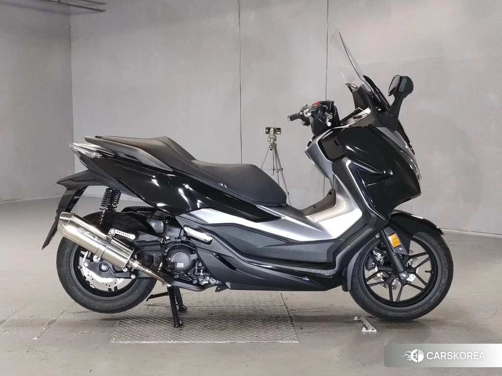 Проданный Honda FORZA 2018 из Японии, фото 2