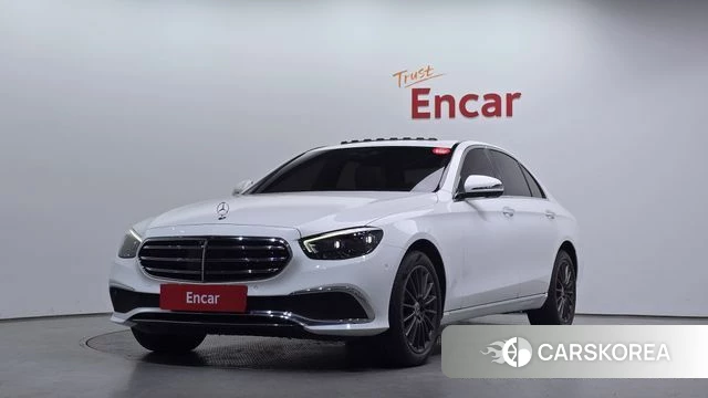Mercedes-Benz E-Class W213 2022 Белый из Кореи