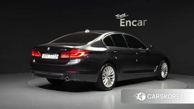BMW 5 Series (G30) 2019 Серый из Кореи