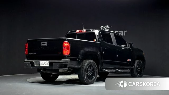 Chevrolet (GM Daewoo) Real New Colorado 2021 Черный из Кореи