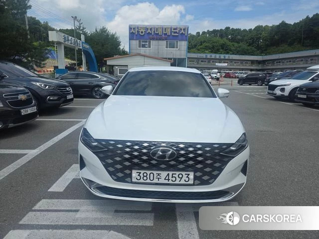 Hyundai The New Grandeur IG Hybrid 2022 Белый из Кореи