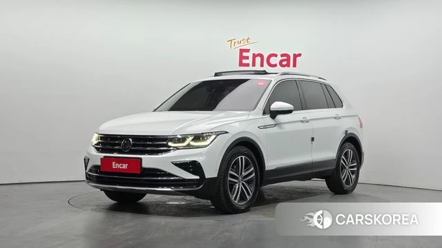 Volkswagen Tiguan second Generation 2022 Белый из Кореи