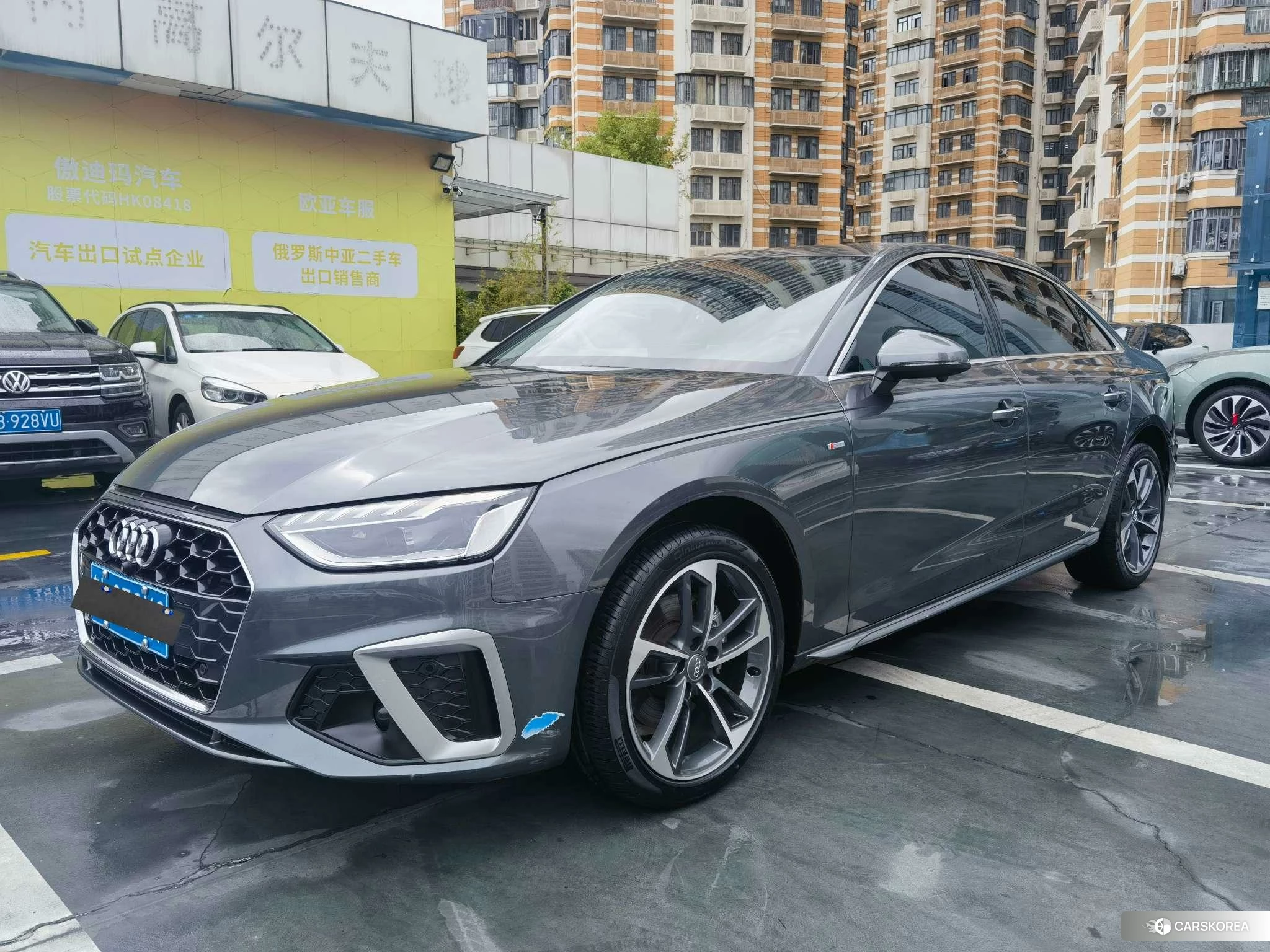 Audi A4L 2021 Темно-серый из Китая