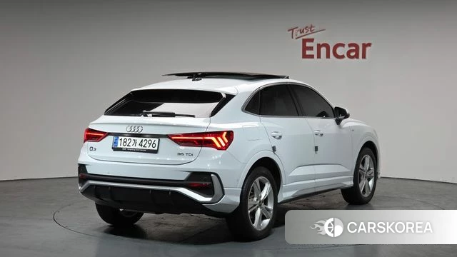 Audi Q3 (F3) 2023 Белый из Кореи