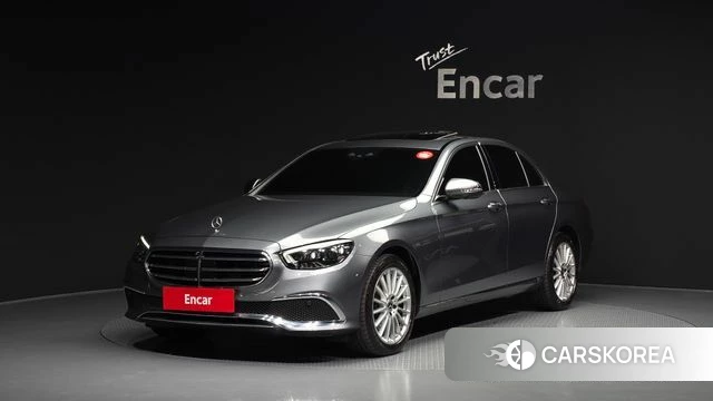 Mercedes-Benz E-Class W213 2022 Серый из Кореи