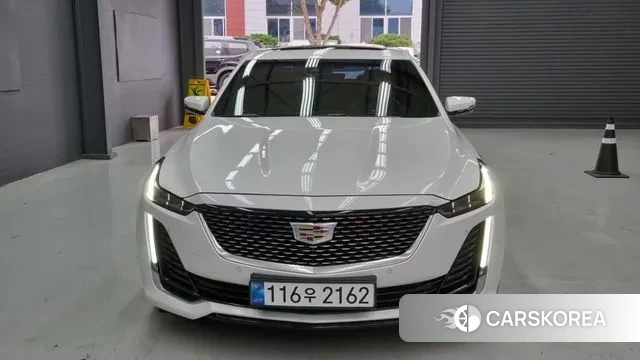 Cadillac CT5 2021 Белый из Кореи