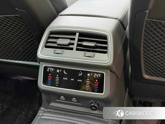 Audi A6L 2024 Серебристо-серый из Китая