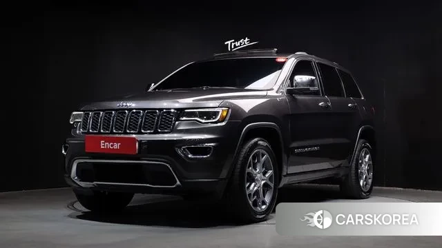 Jeep Grand Cherokee 2018 Серый из Кореи
