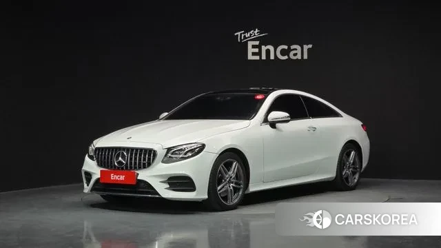 Mercedes-Benz E-Class W213 2018 Белый из Кореи