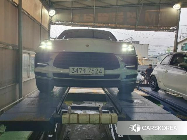 Porsche Macan 2019 Белый из Кореи