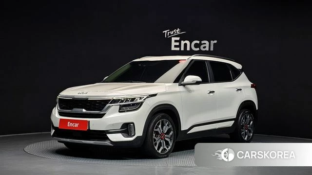Kia Seltos 2022 Белый из Кореи