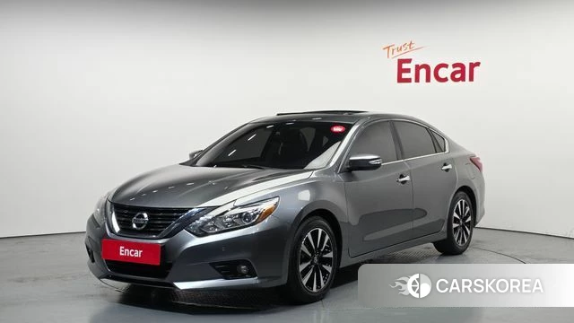 Nissan Altima 2018 Серый из Кореи