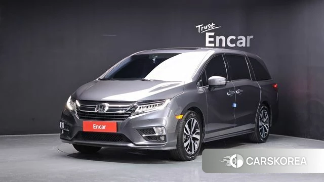 Honda Odyssey 2019 Серый из Кореи