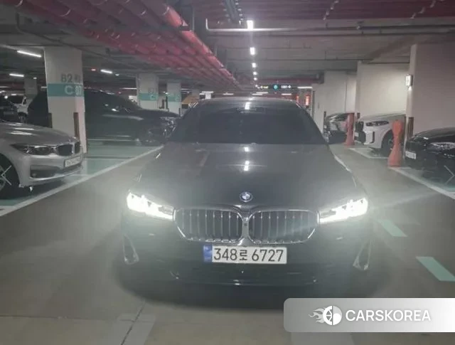 BMW 5 Series (G30) 2023 Черный из Кореи