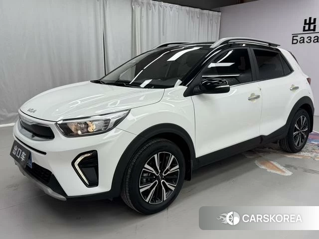 Kia Yi Ran 2022 Белый из Китая