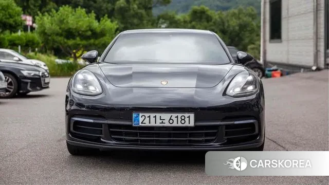 Porsche Panamera (971) 2018 Черный из Кореи