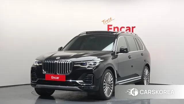 BMW X7 (G07) 2021 Черный из Кореи