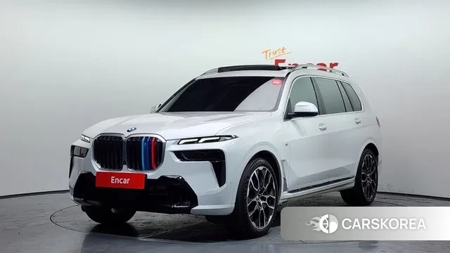 BMW X7 (G07) 2025 Белый из Кореи