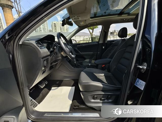 Volkswagen Tiguan L 2020 Черный из Китая