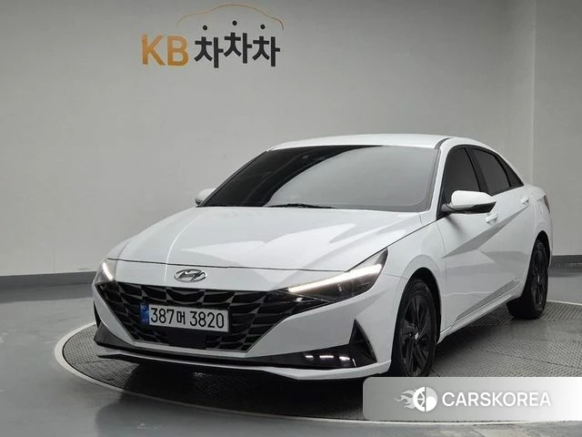 Hyundai Avante Hybrid (CN7) 2022 Белый из Кореи