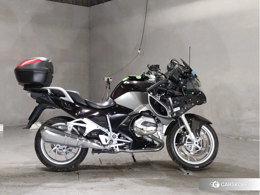 Проданный BMW R1200RT 2016 из Японии