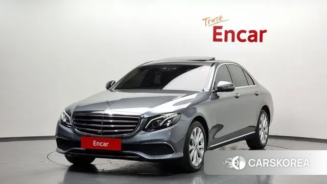 Mercedes-Benz E-Class W213 2018 Серый из Кореи