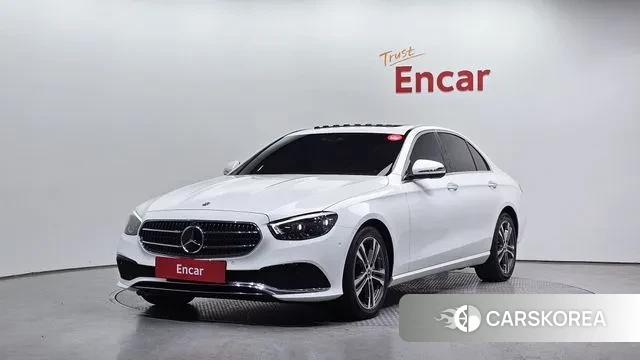 Mercedes-Benz E-Class W213 2022 Белый из Кореи
