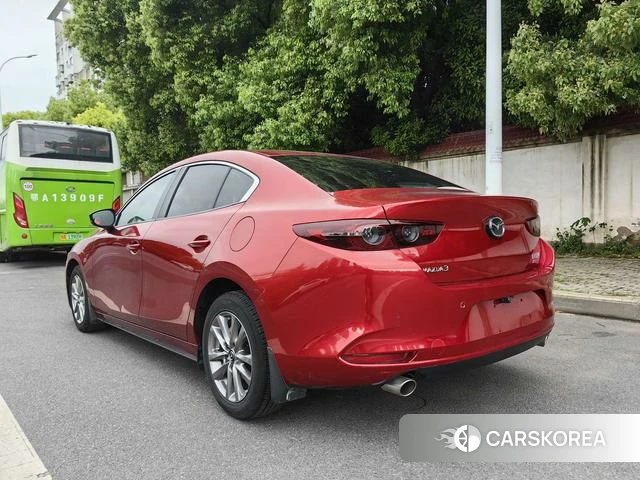 Mazda 3 Angkesaila 2021 Красный из Китая