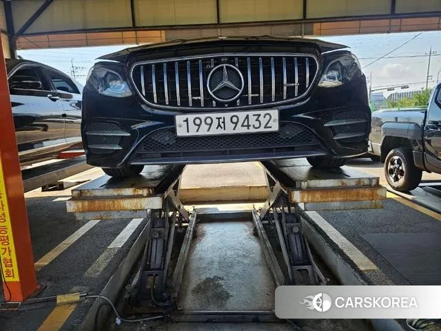Mercedes-Benz E-Class W213 2018 Черный из Кореи
