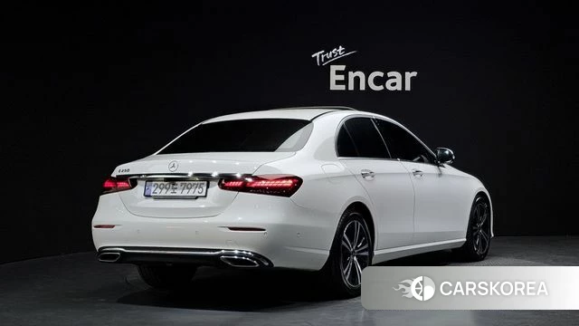Mercedes-Benz E-Class W213 2020 Белый из Кореи