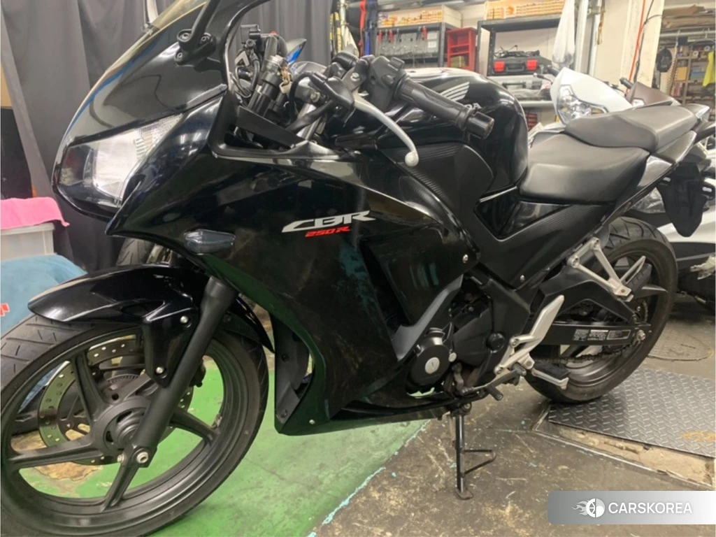 Проданный Honda CBR250R 2016 из Японии