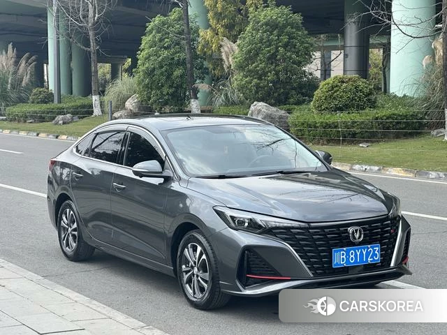 Chang'an Yidong 2025 Темно-серый из Китая