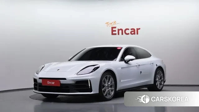 Porsche Panamera (972) 2024 Белый из Кореи