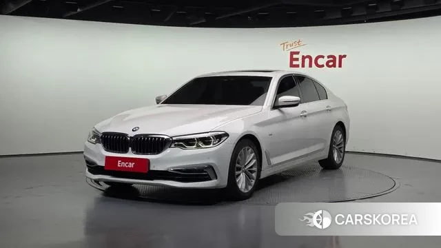 BMW 5 Series (G30) 2018 Белый из Кореи